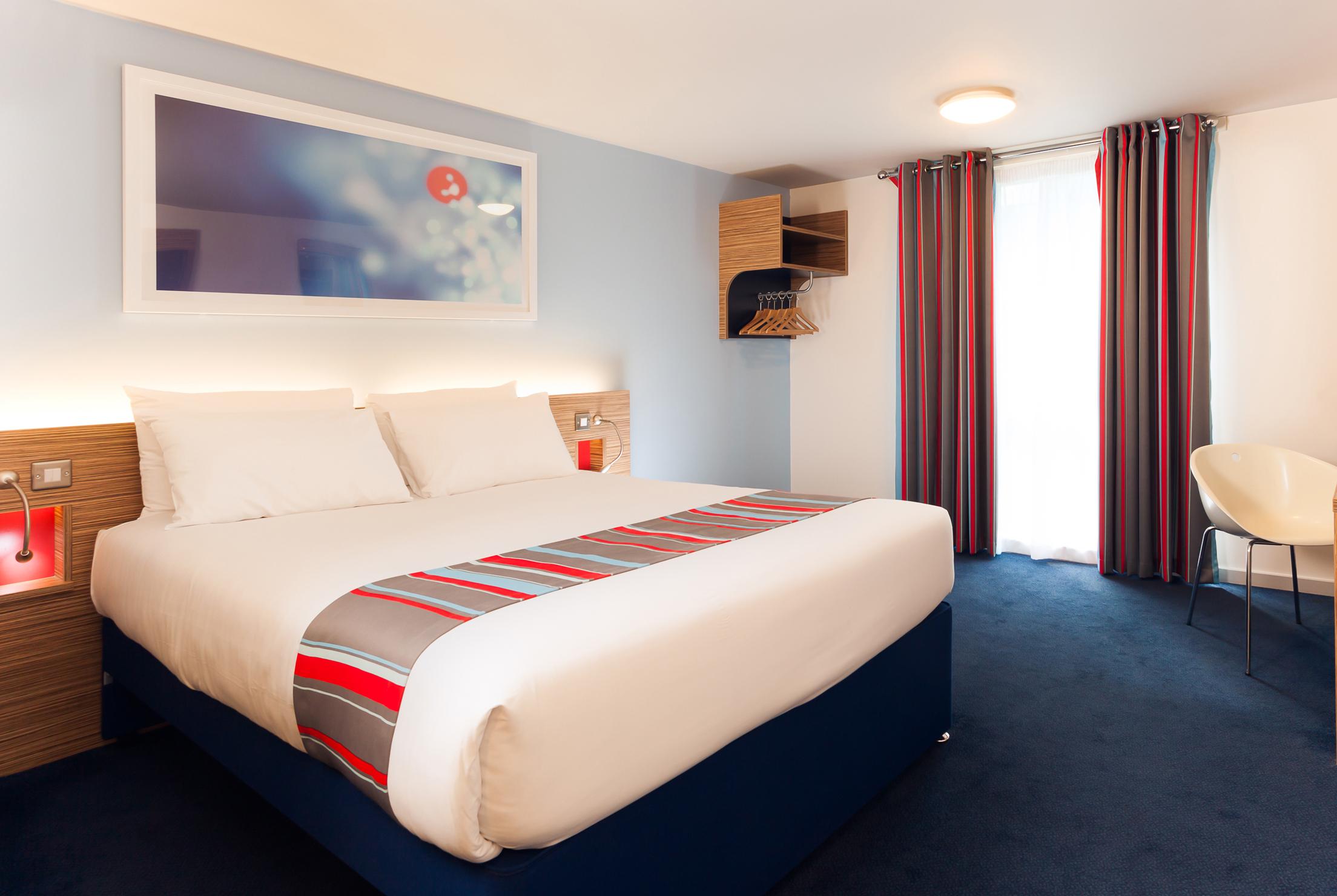 Ibis Budget London Heathrow T5 Slough Buitenkant foto