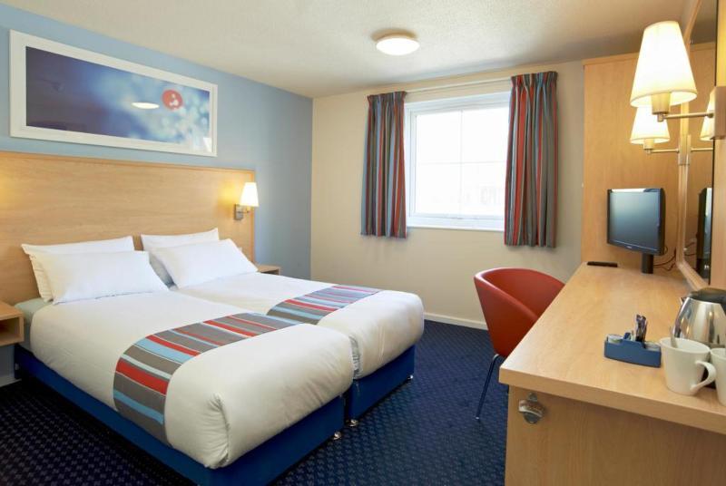 Ibis Budget London Heathrow T5 Slough Buitenkant foto